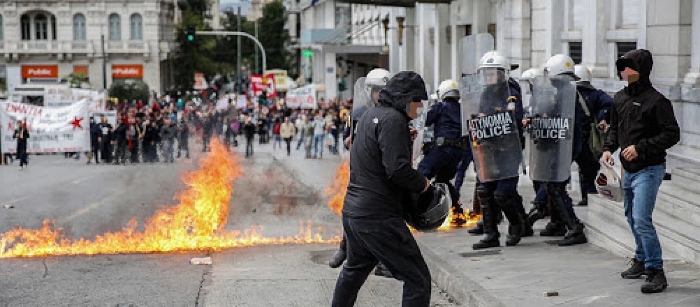 Επεισόδια στο κέντρο της Αθήνας στην διαδήλωση κατά του νομοσχεδίου απαγόρευσης των διαμαρτυριών